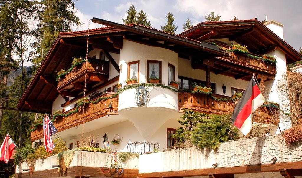 Alpenchalet Zum Jeremia 그라이나우 외부 사진