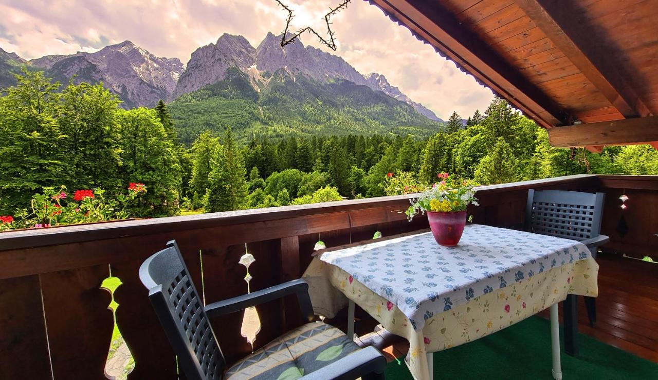 Alpenchalet Zum Jeremia 그라이나우 외부 사진